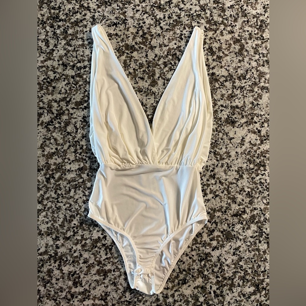 White sleeveless bodysuit size small